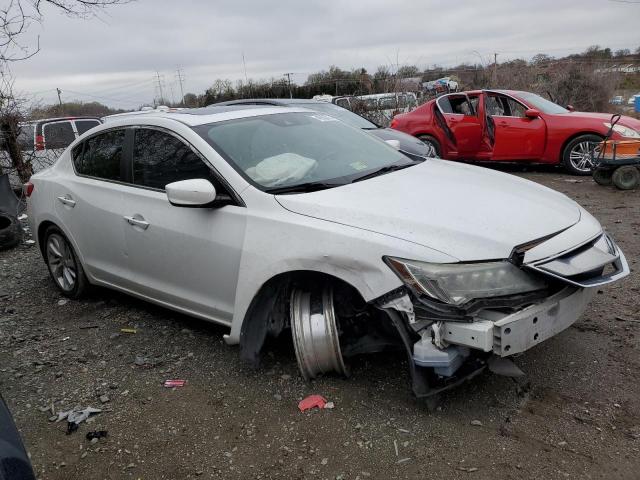 19UDE2F7XGA023682 - 2016 ACURA ILX PREMIUM WHITE photo 4