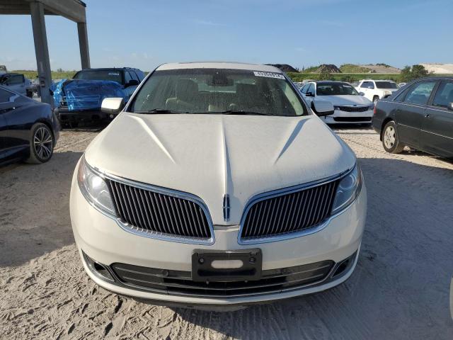 1LNHL9FT8DG600709 - 2013 LINCOLN MKS WHITE photo 5