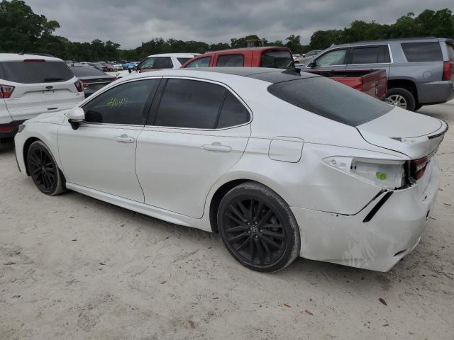 4T1K61AK0NU027787 - 2022 TOYOTA CAMRY XSE WHITE photo 2