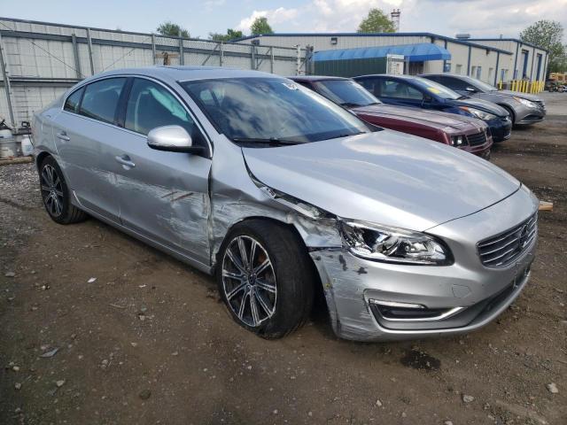 LYV402TK6JB176484 - 2018 VOLVO S60 INSCRIPTION SILVER photo 4