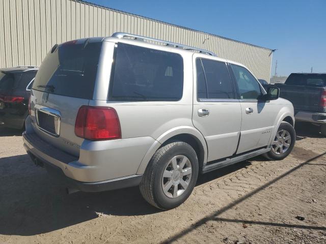 5LMFU27526LJ02864 - 2006 LINCOLN NAVIGATOR ვერცხლისფერი ფოტო 3