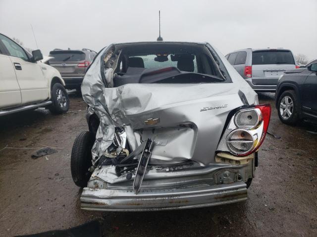 1G1JA5SH4G4125824 - 2016 CHEVROLET SONIC LS SILVER photo 6