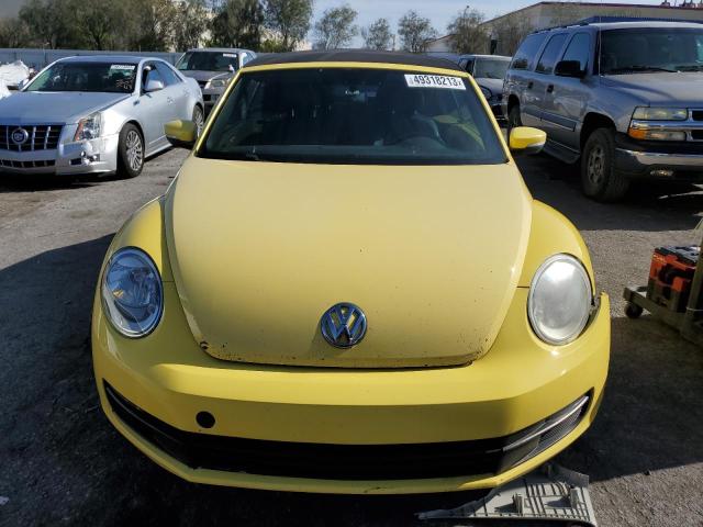 3VW5P7AT9DM804395 - 2013 VOLKSWAGEN BEETLE YELLOW photo 5