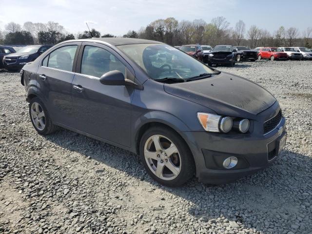 1G1JE5SB5D4112043 - 2013 CHEVROLET SONIC LTZ GRAY photo 4