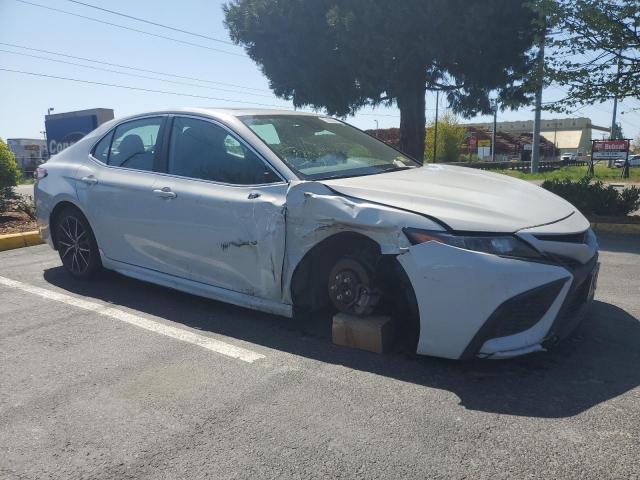 4T1T11BK7PU086811 - 2023 TOYOTA CAMRY SE NIGHT SHADE WHITE photo 4