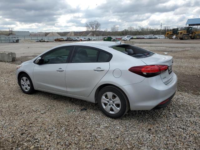 3KPFK4A79HE102939 - 2017 KIA FORTE LX SILVER photo 2