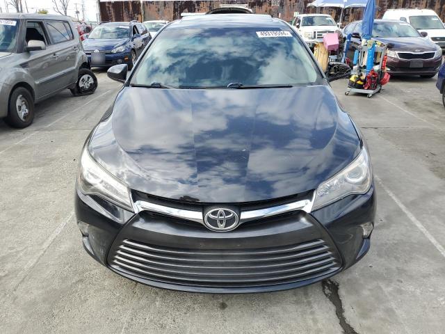 4T1BF1FK0GU264081 - 2016 TOYOTA CAMRY LE BLUE photo 5