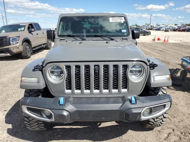 1C4JJXP61MW658742 - 2021 JEEP WRANGLER U SAHARA 4XE GRAY photo 5