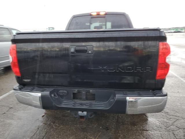 5TFRW5F13HX221646 - 2017 TOYOTA TUNDRA DOUBLE CAB SR/SR5 BLACK photo 6