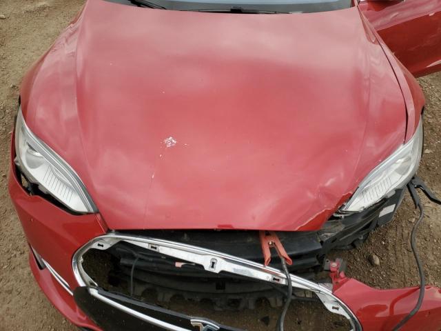 5YJSA1H1XEFP55741 - 2014 TESLA MODEL S RED photo 11