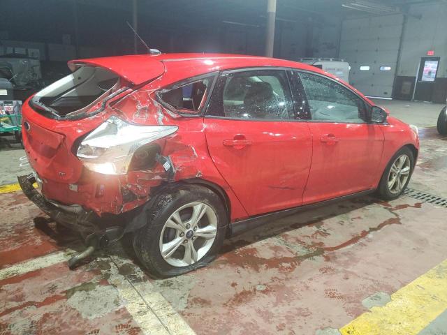 1FADP3K22EL377955 - 2014 FORD FOCUS SE RED photo 3