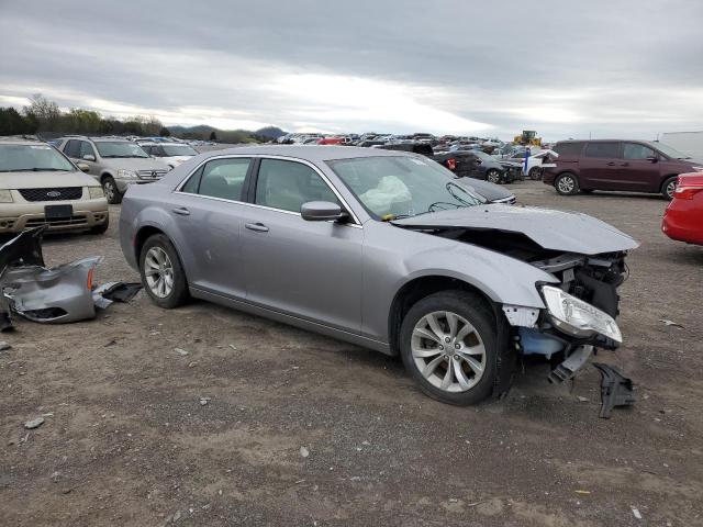 2C3CCAAG5FH893832 - 2015 CHRYSLER 300 LIMITED SILVER photo 4