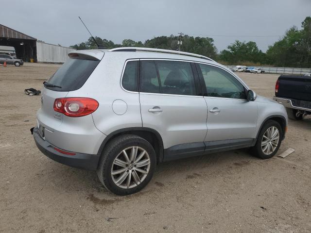 WVGBV7AX9BW512639 - 2011 VOLKSWAGEN TIGUAN S SILVER photo 3