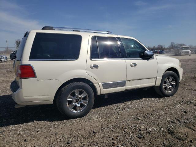 5LMFU28567LJ24897 - 2007 LINCOLN NAVIGATOR WHITE photo 3