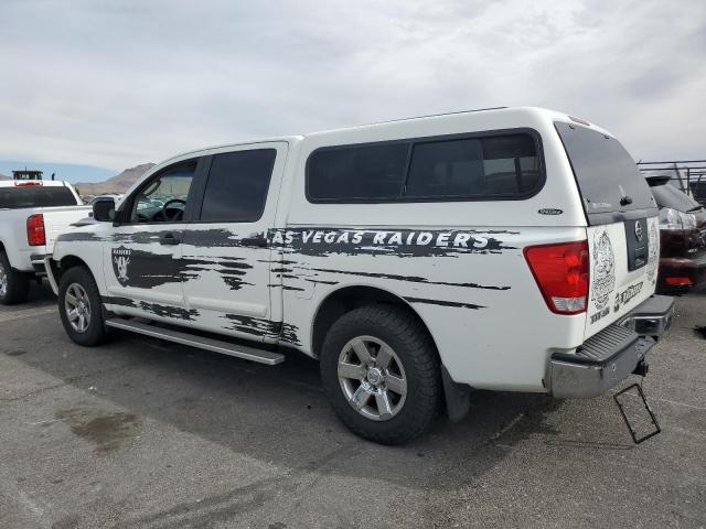1N6AA0EDXBN306073 - 2011 NISSAN TITAN S 白色 照片 2