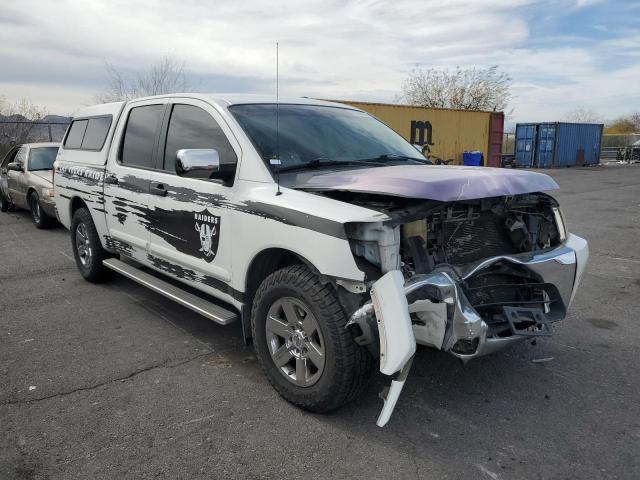 1N6AA0EDXBN306073 - 2011 NISSAN TITAN S 白色 照片 4