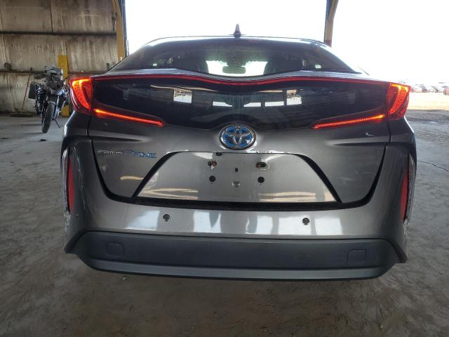 JTDKARFP3H3046172 - 2017 TOYOTA PRIUS PRIM GRAY photo 6