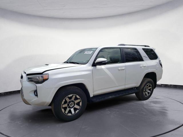 JTERU5JR3N6046122 - 2022 TOYOTA 4RUNNER SR5 PREMIUM WHITE photo 1