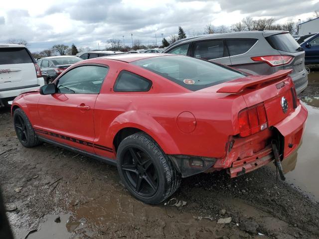 1ZVFT80N855143457 - 2005 FORD MUSTANG RED photo 2