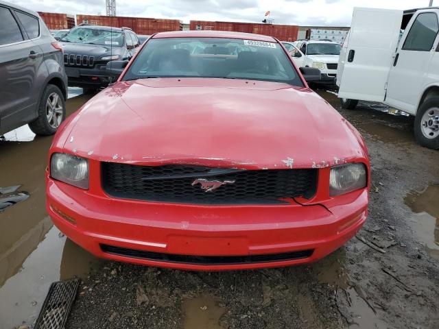 1ZVFT80N855143457 - 2005 FORD MUSTANG RED photo 5