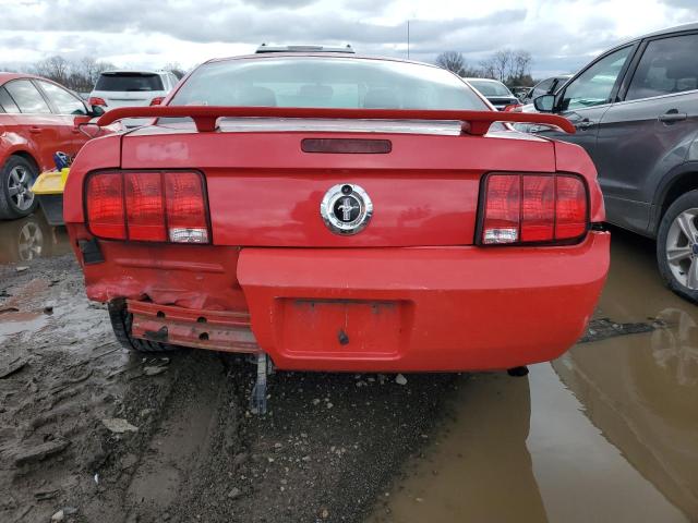 1ZVFT80N855143457 - 2005 FORD MUSTANG RED photo 6