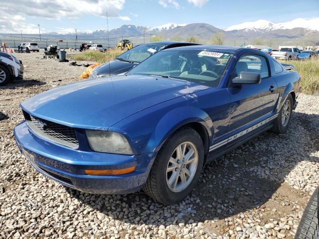 1ZVFT80N165251985 - 2006 FORD MUSTANG BLUE photo 1