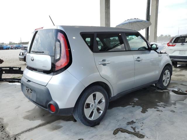 KNDJN2A28G7841986 - 2016 KIA SOUL SILVER photo 3