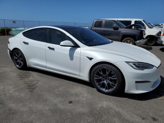 5YJSA1E66MF453717 - 2021 TESLA MODEL S WHITE photo 4