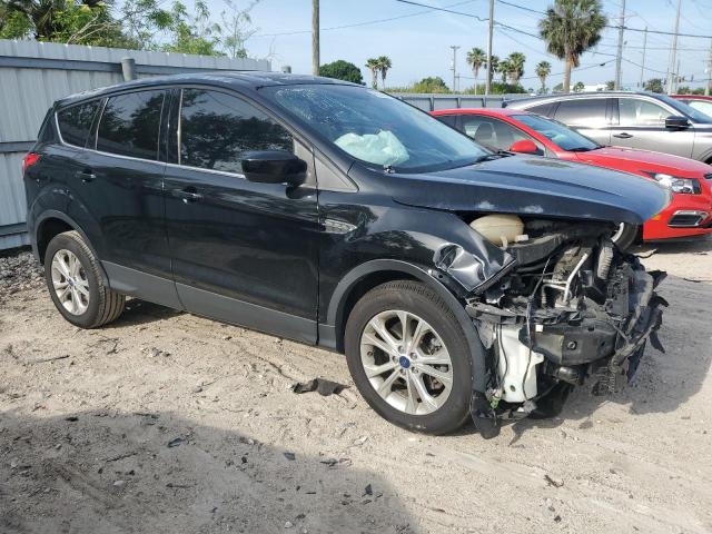 1FMCU0G91HUC52314 - 2017 FORD ESCAPE SE BLACK photo 4