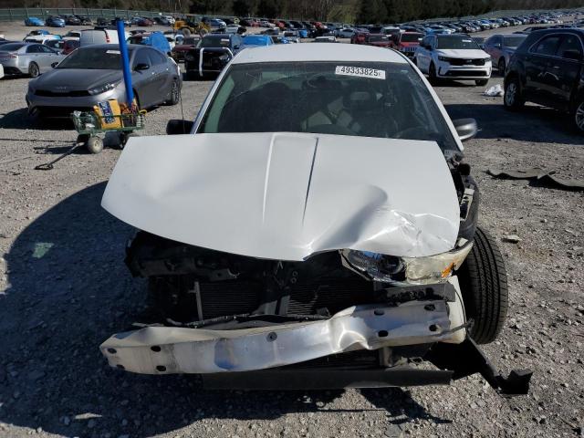 1G8AJ52FX4Z136826 - 2004 SATURN ION LEVEL 2 WHITE photo 5