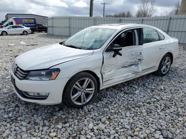 1VWBT7A37FC025726 - 2015 VOLKSWAGEN PASSAT SE WHITE photo 1