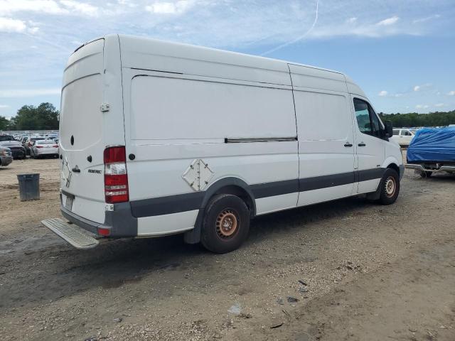 WD3PE8CB6B5599160 - 2011 MERCEDES-BENZ SPRINTER 2500 WHITE photo 3