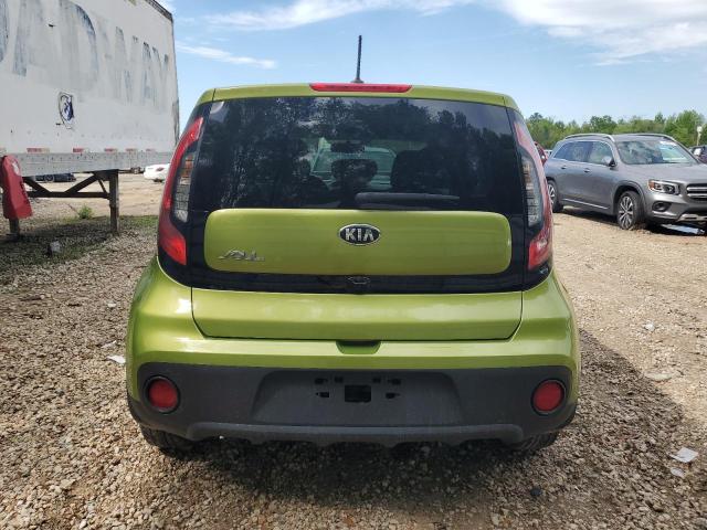 KNDJN2A2XJ7889710 - 2018 KIA SOUL GREEN photo 6