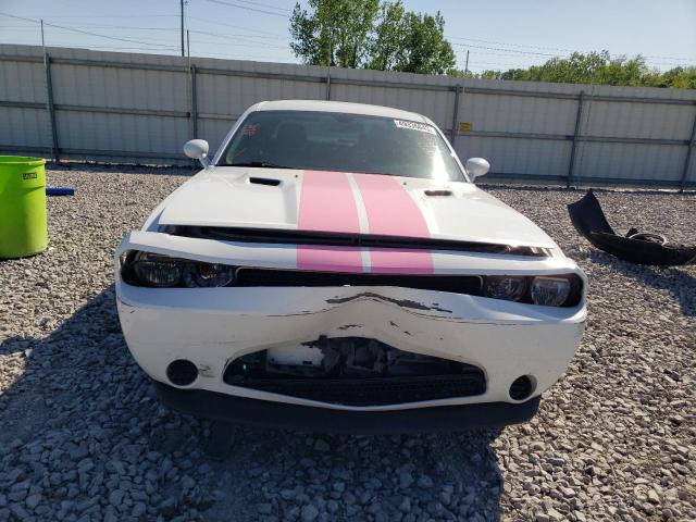 2B3CJ4DG3BH574343 - 2011 DODGE CHALLENGER WHITE photo 5