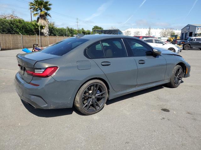 WBA5U7C09LAF54036 - 2020 BMW M340I GRAY photo 3