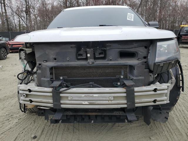 1FM5K8AR9JGB59213 - 2018 FORD EXPLORER POLICE INTERCEPTOR თეთრი ფოტო 5
