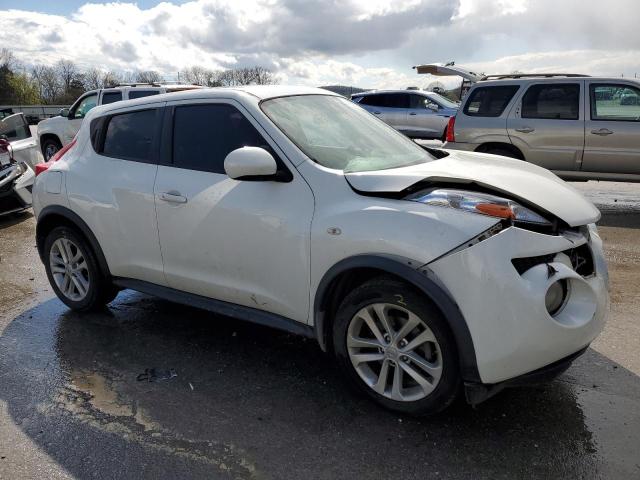 JN8AF5MR1DT214576 - 2013 NISSAN JUKE S WHITE photo 4