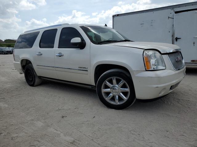 1GKS1MEF0BR260539 - 2011 GMC YUKON XL DENALI CREAM photo 4