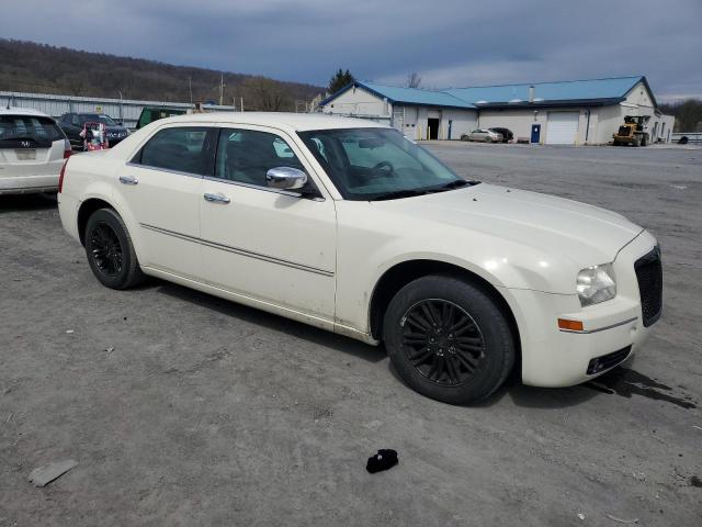 2C3CA1CV3AH266377 - 2010 CHRYSLER 300 TOURING CREAM photo 4