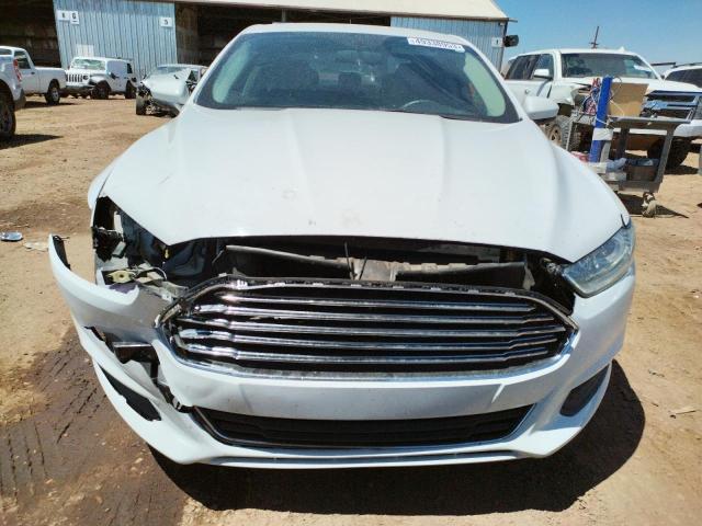 3FA6P0G70FR183701 - 2015 FORD FUSION S WHITE photo 5