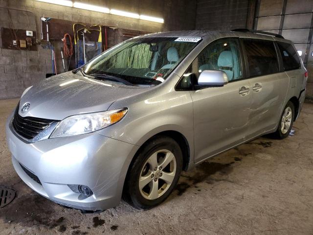 5TDKK3DC6BS141244 - 2011 TOYOTA SIENNA LE SILVER photo 1