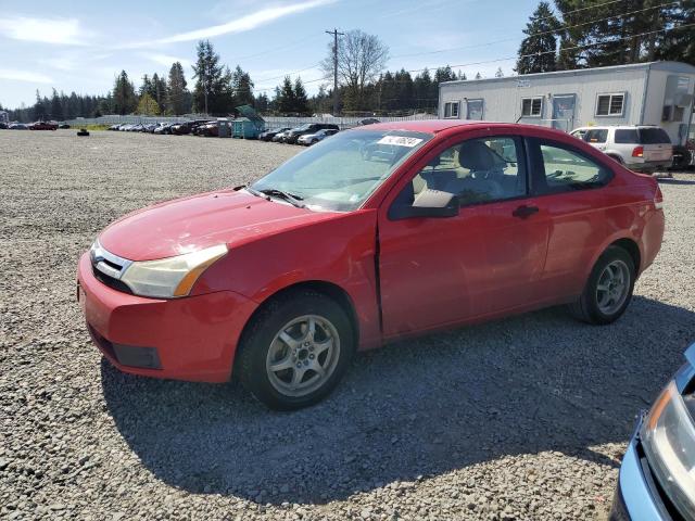 1FAHP32NX8W102638 - 2008 FORD FOCUS S/SE RED photo 1