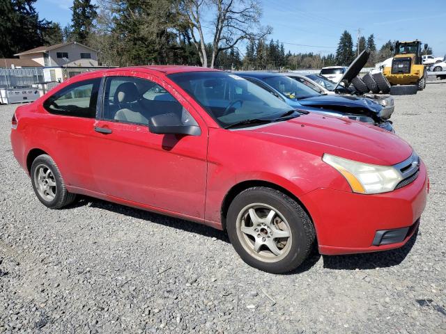 1FAHP32NX8W102638 - 2008 FORD FOCUS S/SE RED photo 4