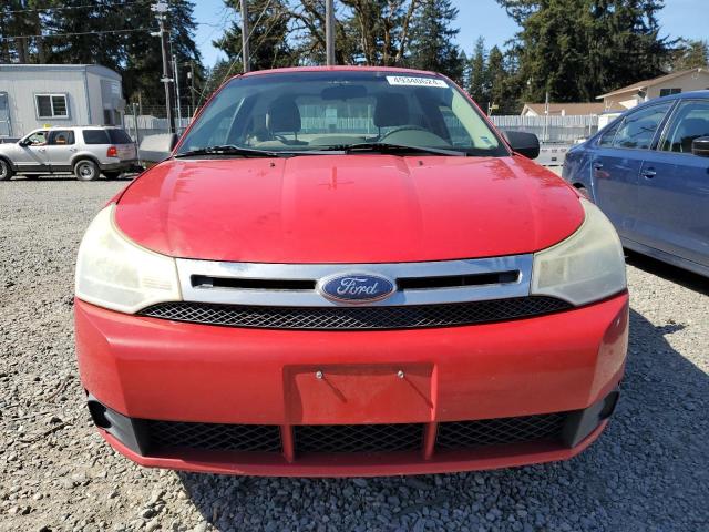 1FAHP32NX8W102638 - 2008 FORD FOCUS S/SE RED photo 5