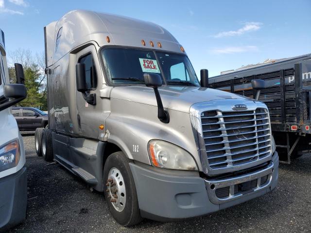 2017 FREIGHTLINER CASCADIA 1, null