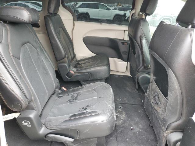 2C4RC1BG0JR275244 - 2018 CHRYSLER PACIFICA TOURING L RED photo 11