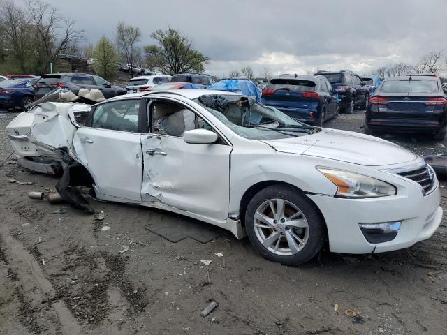 1N4AL3AP7EC110189 - 2014 NISSAN ALTIMA 2.5 WHITE photo 4