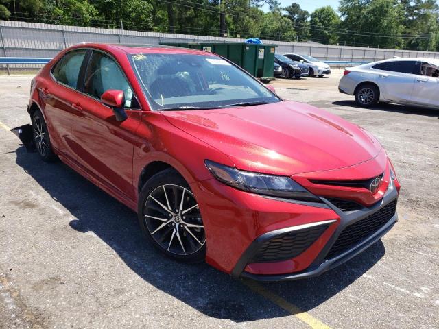 4T1T11AK0PU142766 - 2023 TOYOTA CAMRY SE NIGHT SHADE RED photo 4