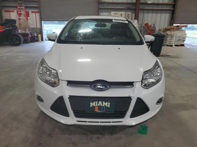 1FADP3F22EL223529 - 2014 FORD FOCUS SE WHITE photo 5