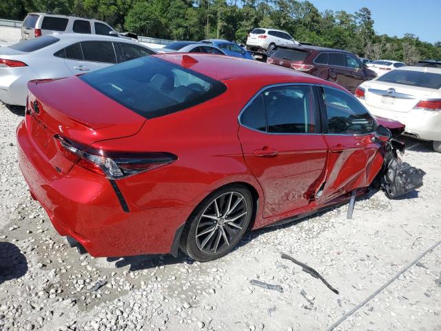 4T1G11AKXPU127838 - 2023 TOYOTA CAMRY SE NIGHT SHADE RED photo 3